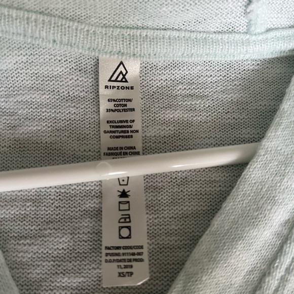 NWT RipZone - Lightweight, Sweatshirt Style Cover Up - US XS - Picture 2 of 6